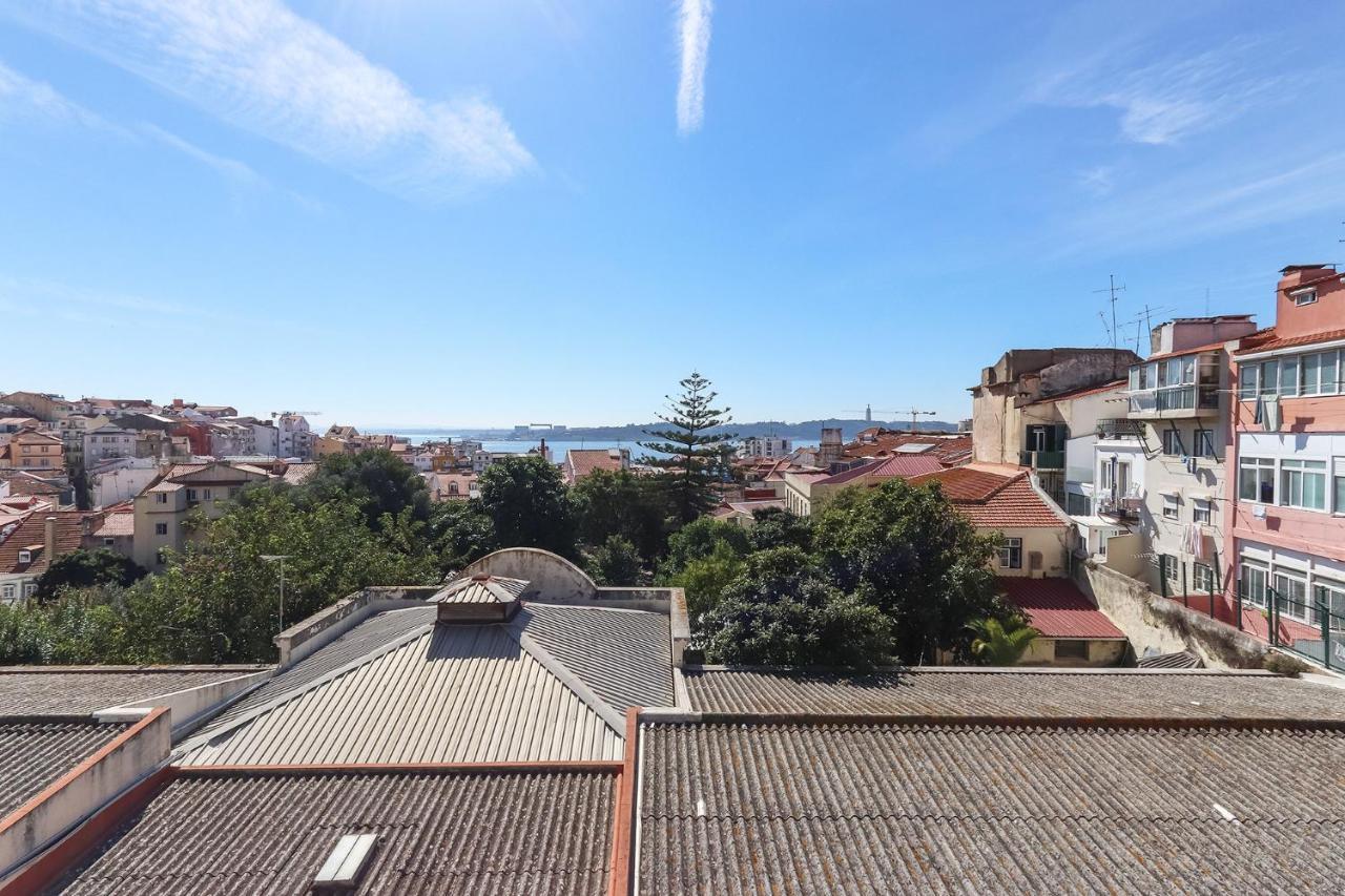 Apartment Parlamient River View By Homing