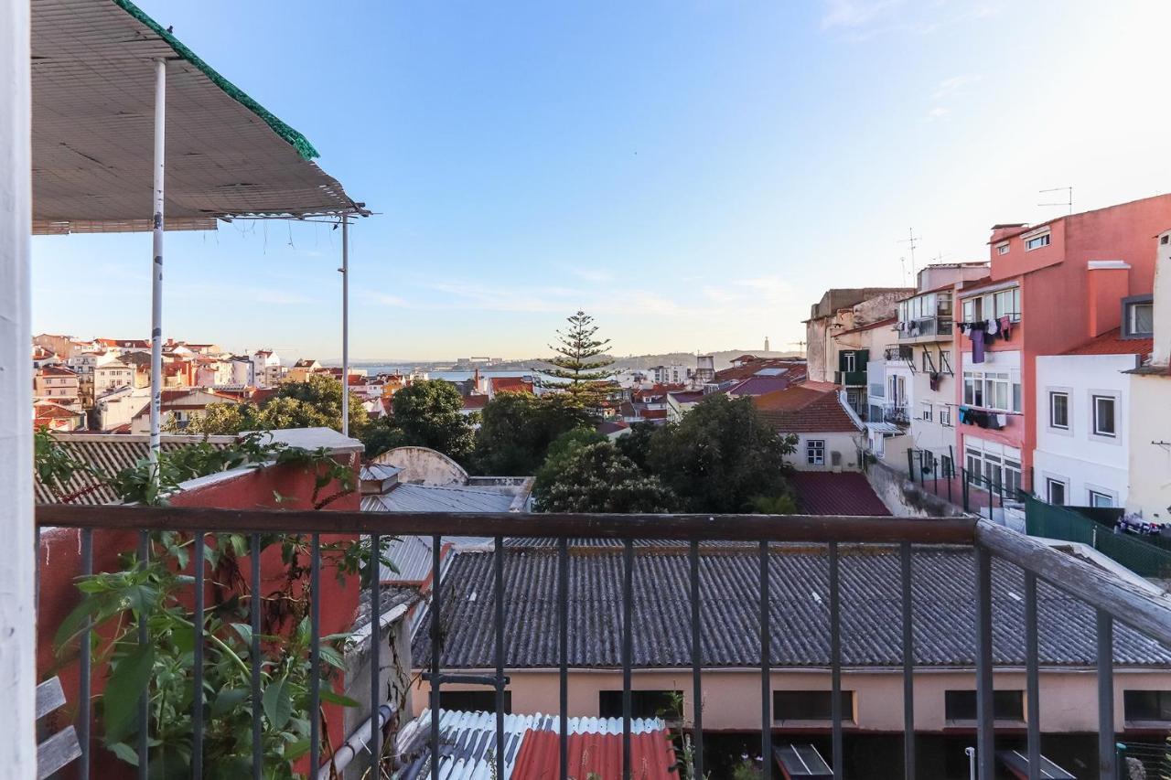 Parlamient River View By Homing Apartment